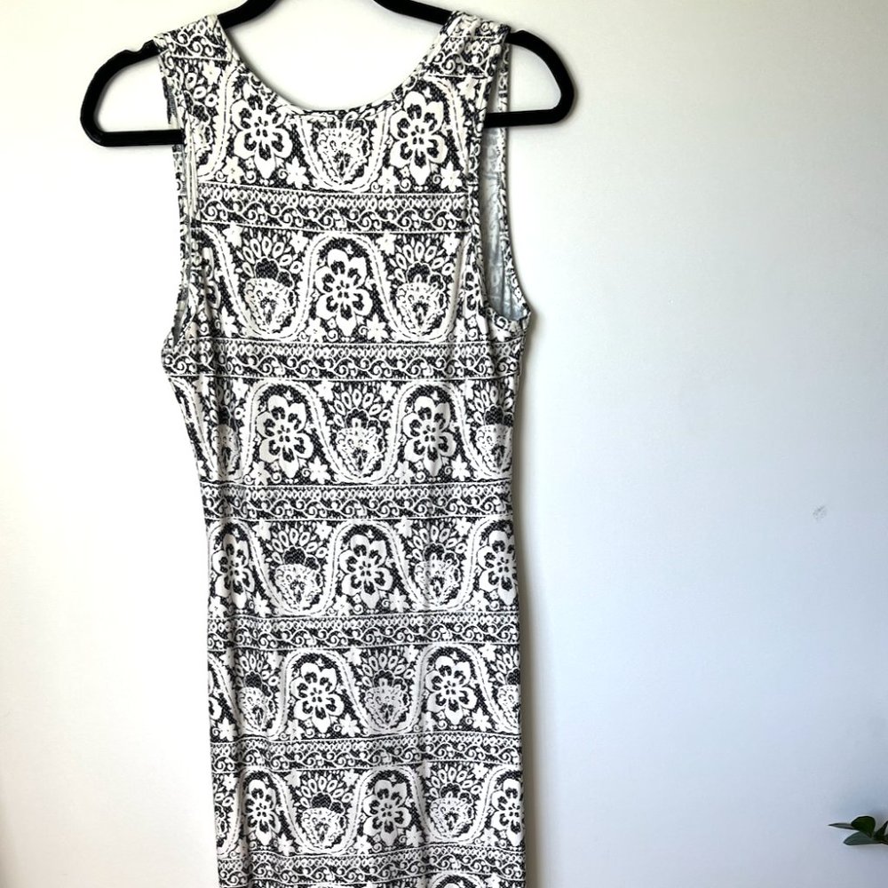 NWT Rare Novella Royale Diana Dress